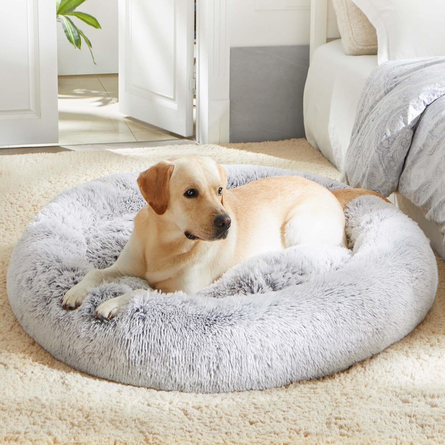WESTERN HOME WH Calming Soft Round Dog & Cat Bed, Anti-Anxiety Donut Cuddler Warming Cozy Fluffy Faux Fur Plush Cushion Bed for Small Medium Dogs and Cats (20"/24"/27"/30"), Light Grey